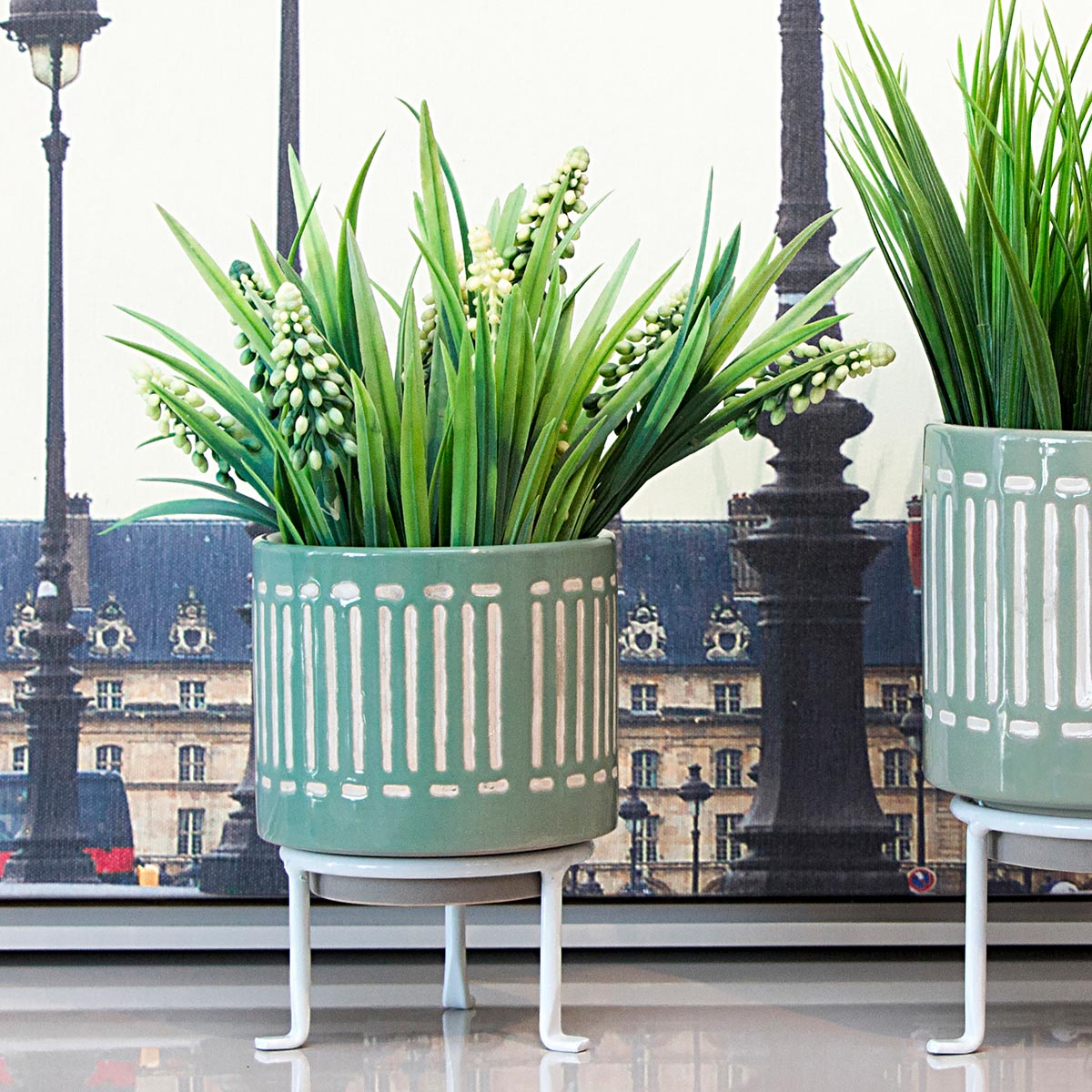 Cachepô Cerâmico Verde Bernan 16x12cm com Suporte para Plantas