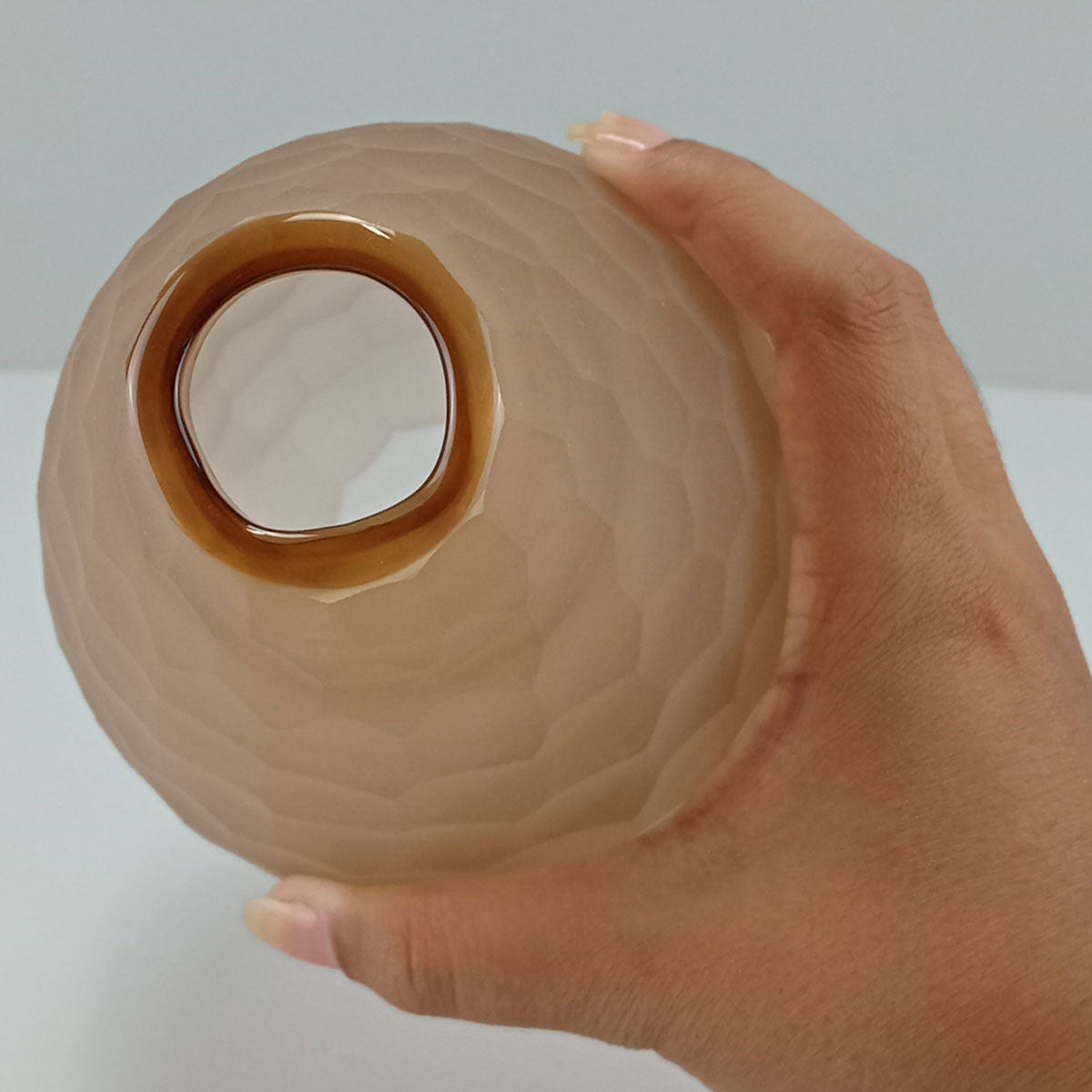 Vaso Decorativo Moana de Vidro Âmbar 22x13cm para Decoração