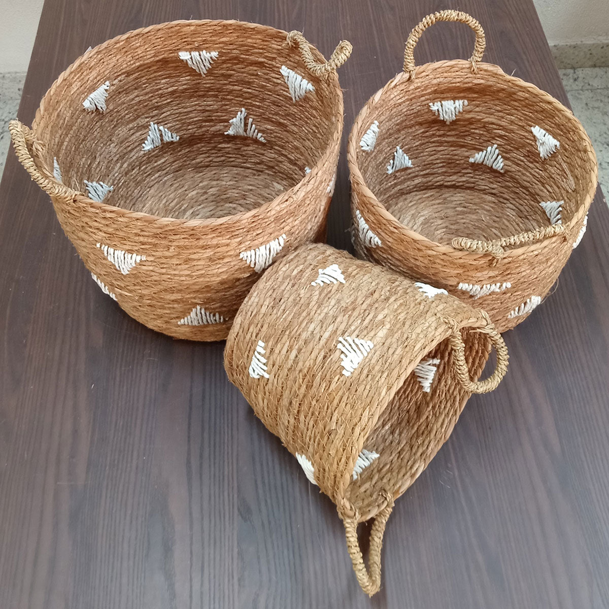 Conjunto 3 Cestas Decorativas em Fibra Natural - Marrom, Vários Tamanhos