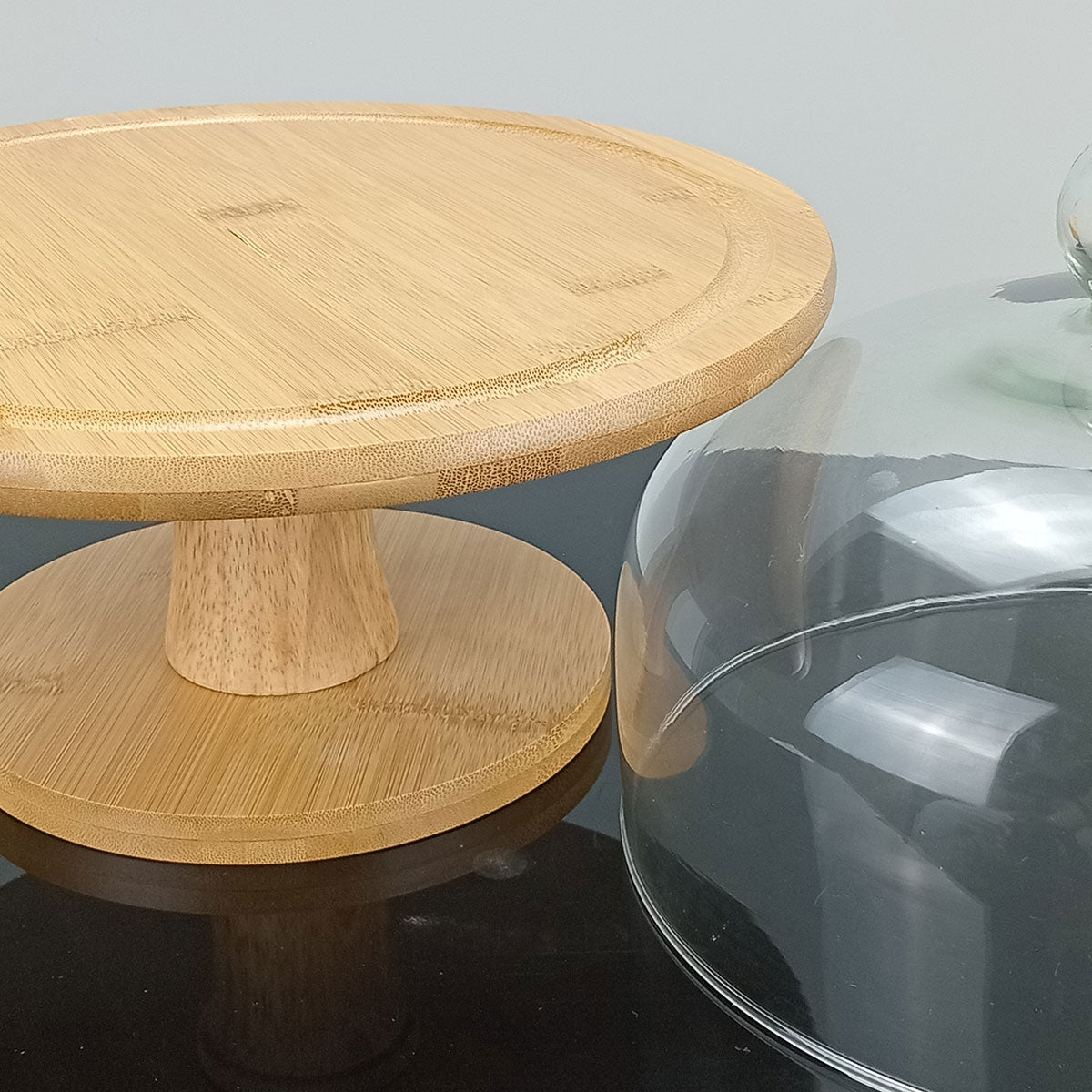 Prato de Bolo com Pé Bambu e Tampa de Vidro 27x26cm Natural