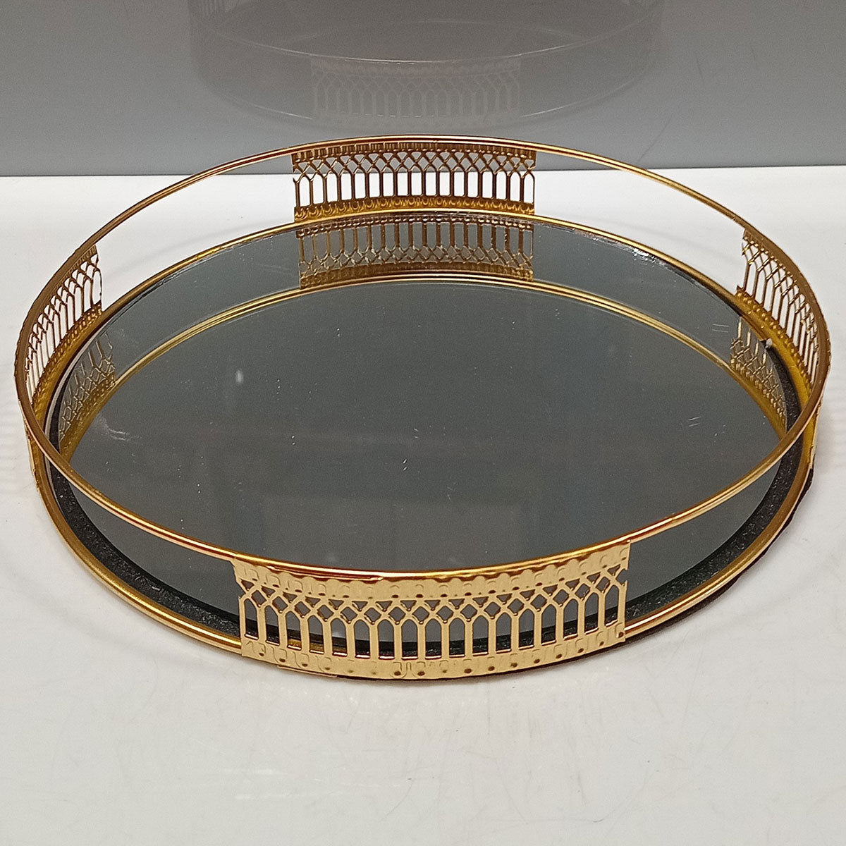 Bandeja Espelhada Dourada Metal 23x23cm para Servir e Decorar