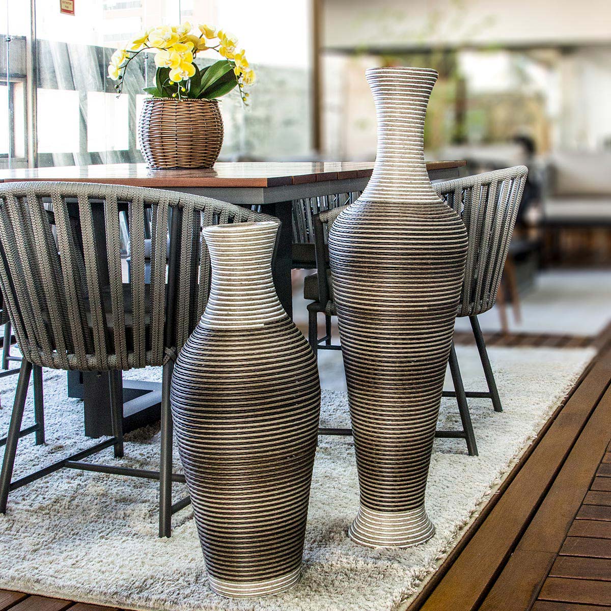 Garrafa Decorativa Plástica Cinza 100x30cm à Prova de Vazamentos