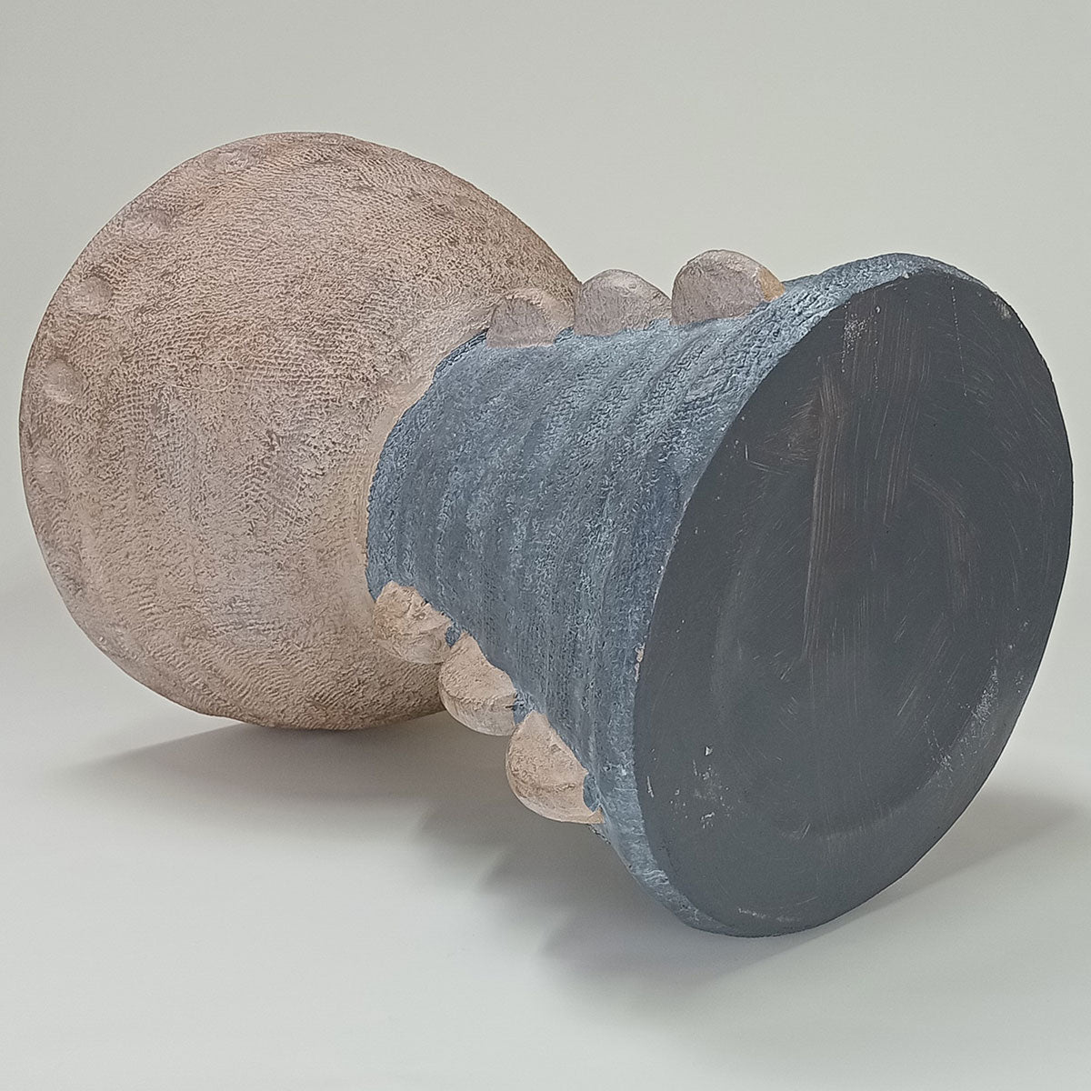 Cachepô de Resina Cinza 44x34cm para Decoração de Interiores