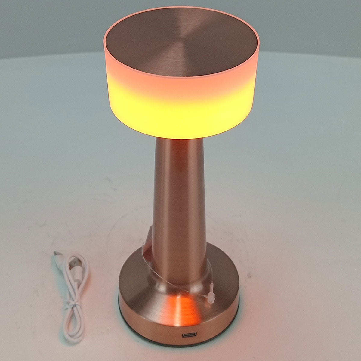 Luminária de Mesa LED USB Home&Co Cobre Metal 21x9x9cm