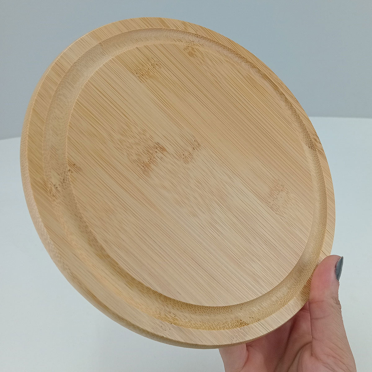 Prato de Bolo Redondo Home&Co com Tampa de Vidro e Base de Bambu 15cm