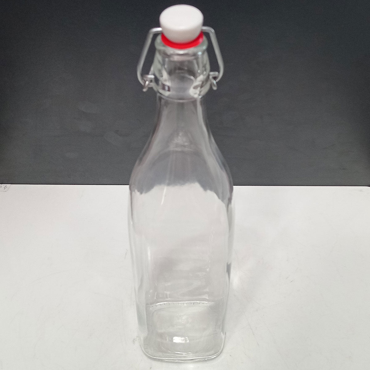 Garrafa de Vidro Bormioli Rocco Swing 1L Transparente com Tampa