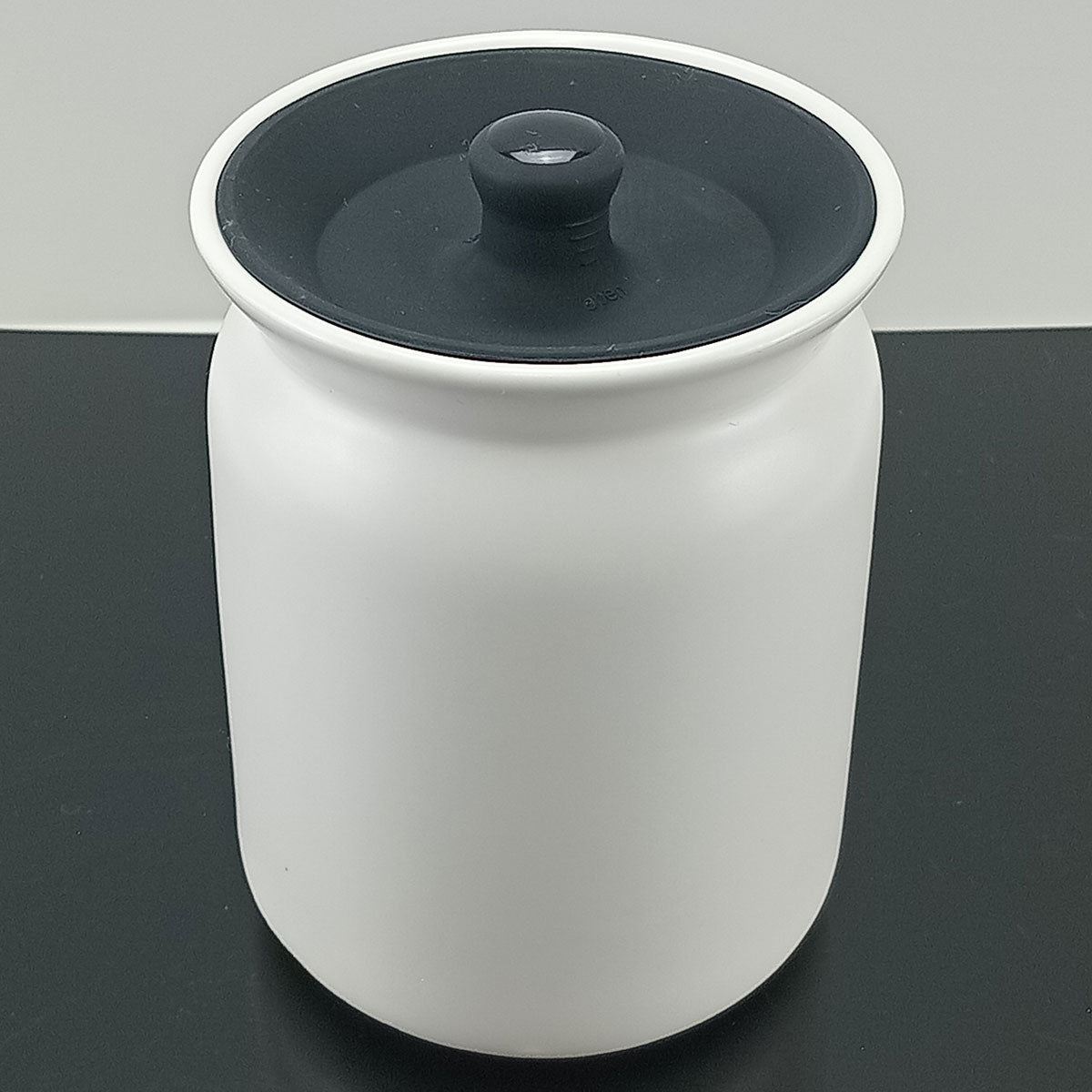 Pote de Cerâmica Branco Glow 850ml com Tampa Hermética 14x10x10cm