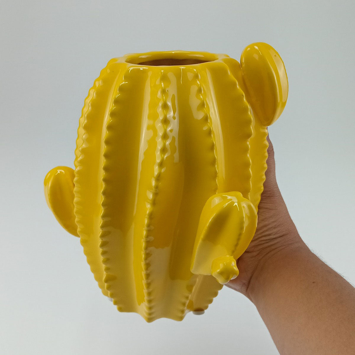 Vaso Cactus Cerâmica Amarelo 22x19cm para Decoração de Ambientes