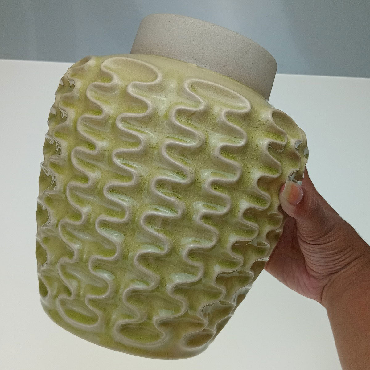 Vaso Decorativo Cerâmica Amarelo Mangga 22x20x20cm