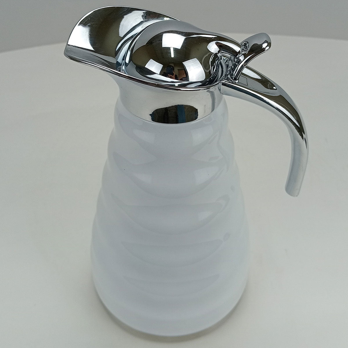 Garrafa Térmica Inox Muller 1,6L Branca Parede Dupla 27x17x15cm