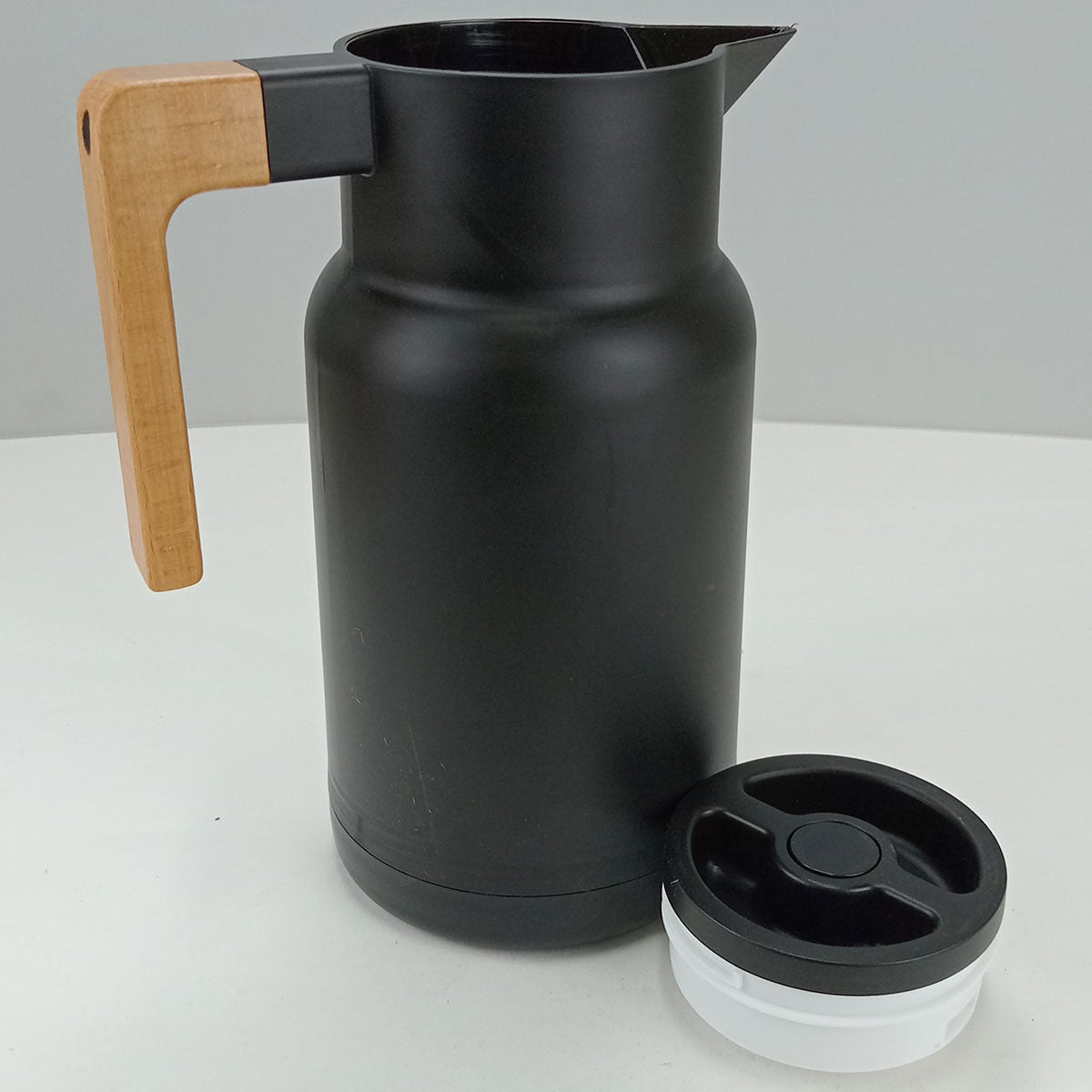 Garrafa Térmica Norden Ampola 1L Plástico Preto 25x13cm à Prova de Vazamentos