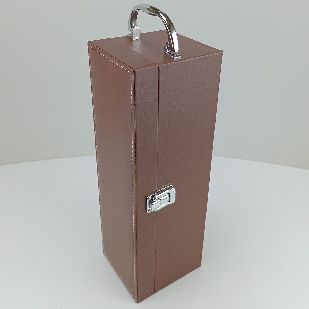 Kit Acessórios para Vinho Malbec com Estojo Sintético Marrom 5 Peças