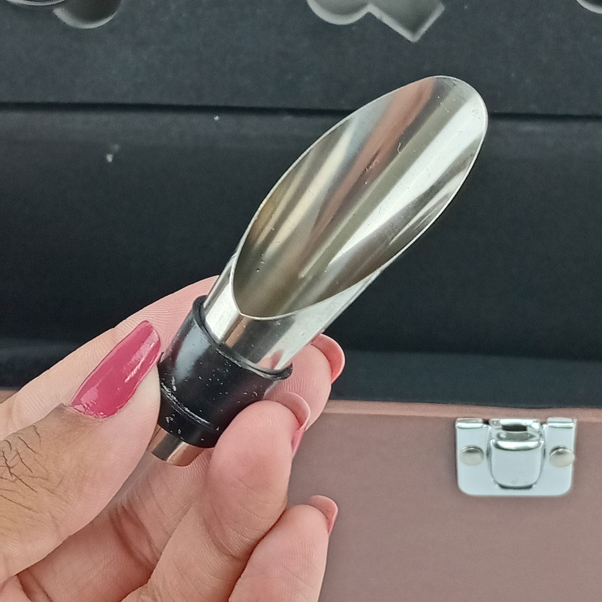 Kit Acessórios para Vinho Malbec com Estojo Sintético Marrom 5 Peças