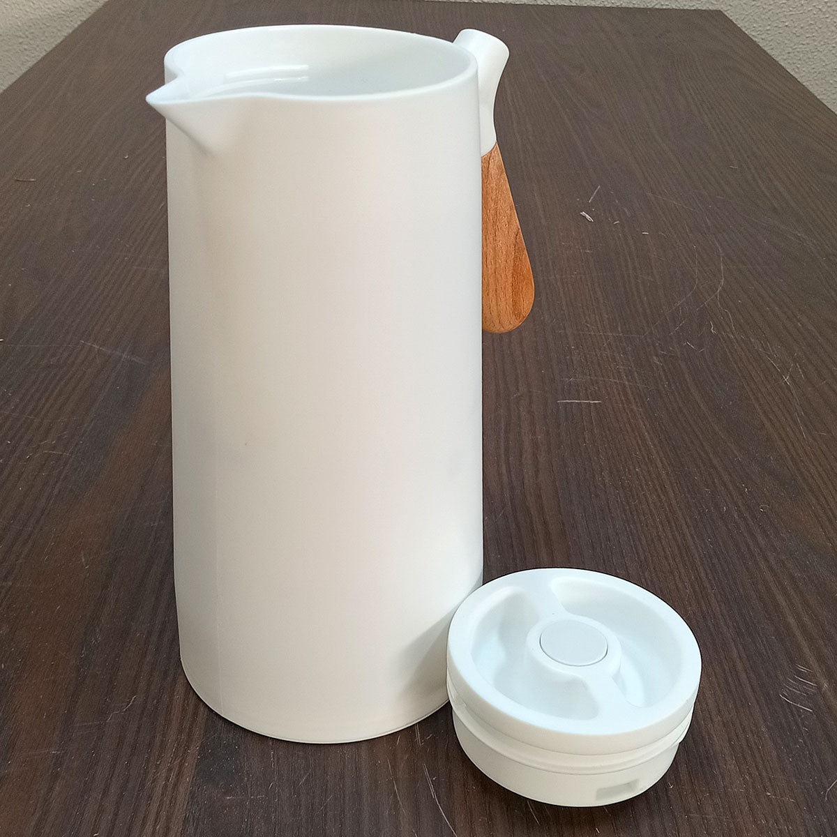 Garrafa Térmica Norden Ampola 1L Plástico Branco à Prova de Vazamentos