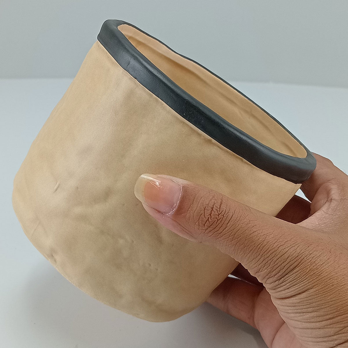 Cachepô de Cerâmica Bege 10x12cm para Plantas Decorativas