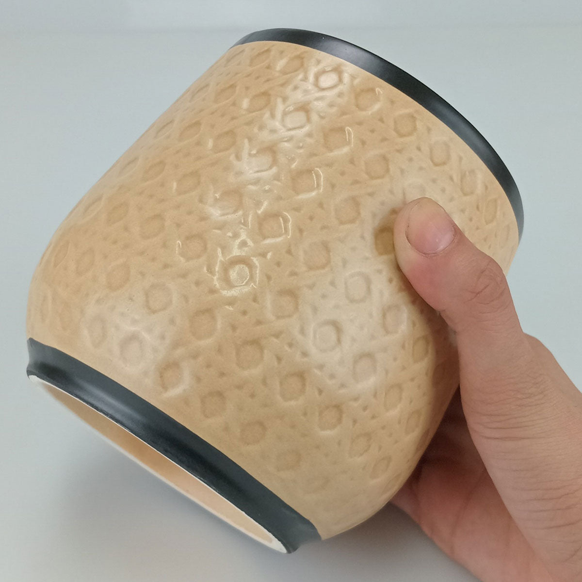 Cachepô de Cerâmica Bege 13x13cm para Plantas - Estilo e Durabilidade