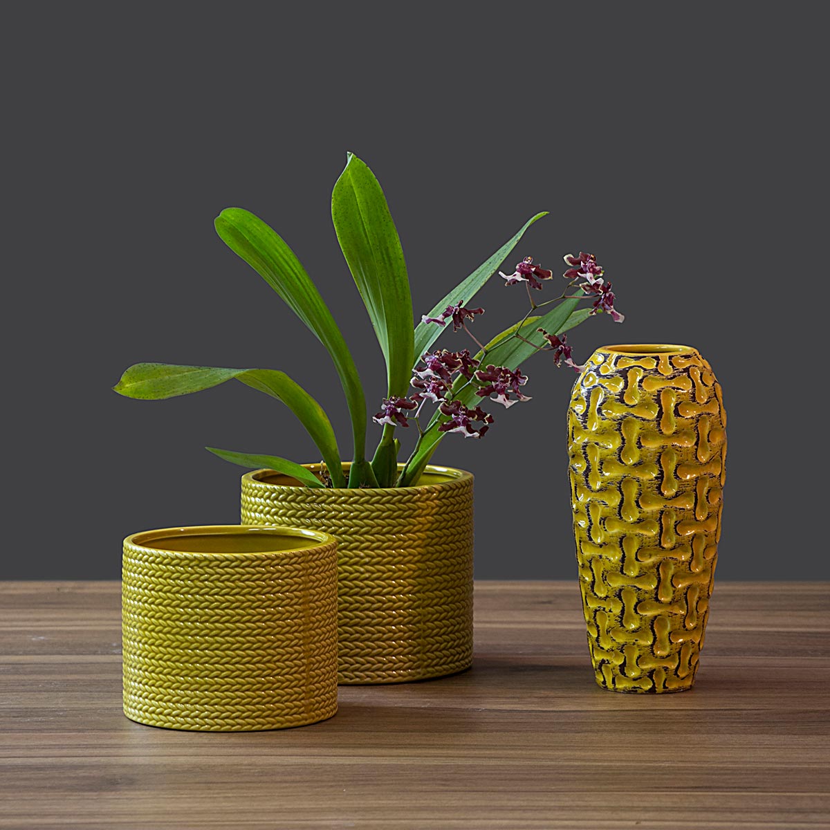 Cachepô de Cerâmica Amarelo 11x13cm para Plantas Decorativas