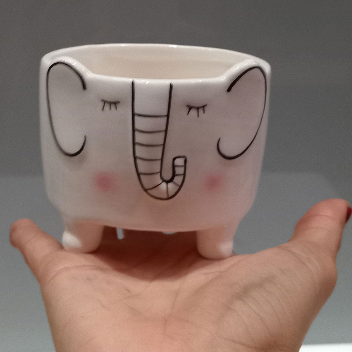 Cachepô Elefante Cerâmica Branca 9cm - Decoração para Plantas