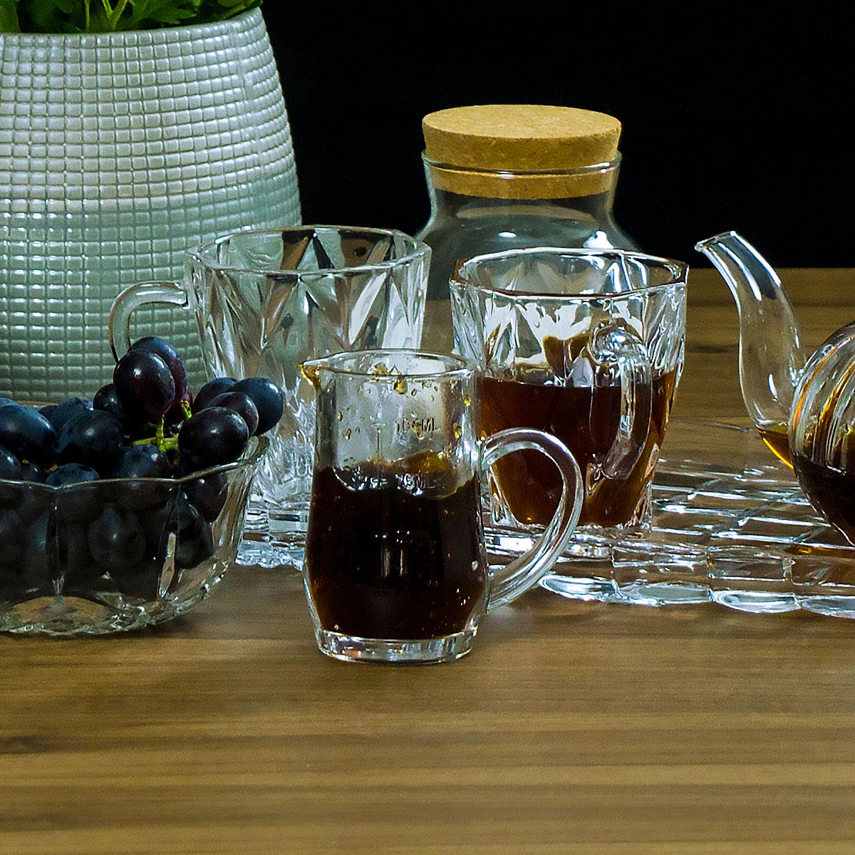 Mini Jarra de Vidro Transparente 100ml 8x8x6cm para Sucos e Molhos