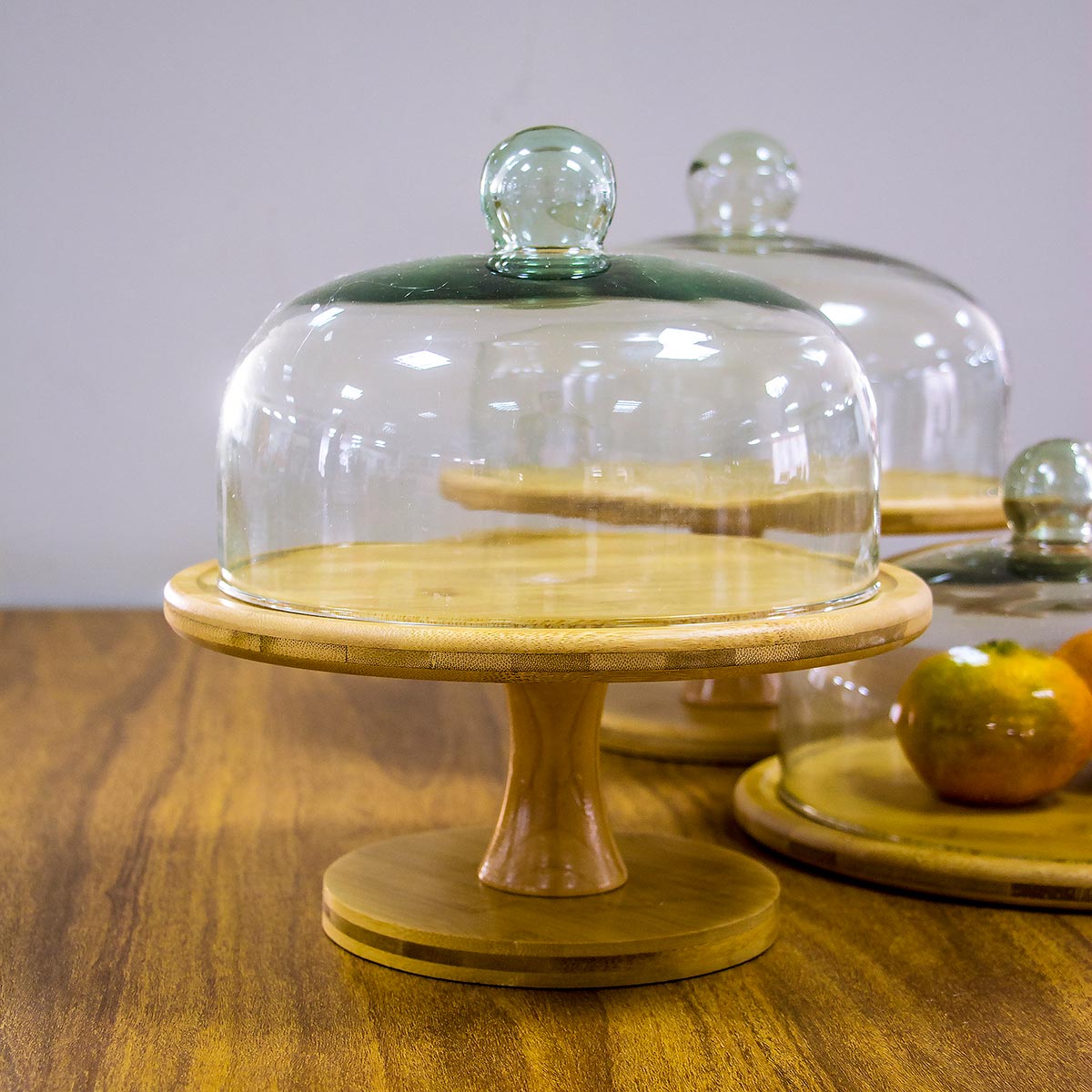 Prato de Bolo com Pé em Bambu e Tampa de Vidro 29cm Natural