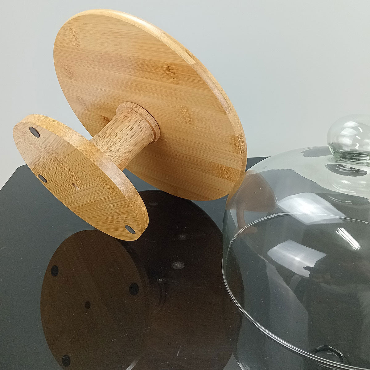 Prato de Bolo com Pé Bambu e Tampa de Vidro 27x26cm Natural