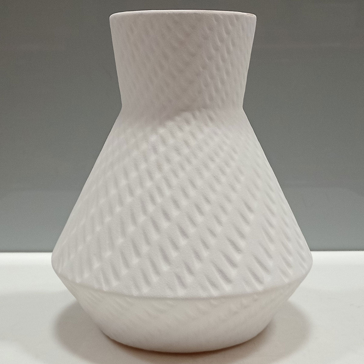 Vaso de Cerâmica Branco 20x17cm para Decoração e Arranjos de Flores