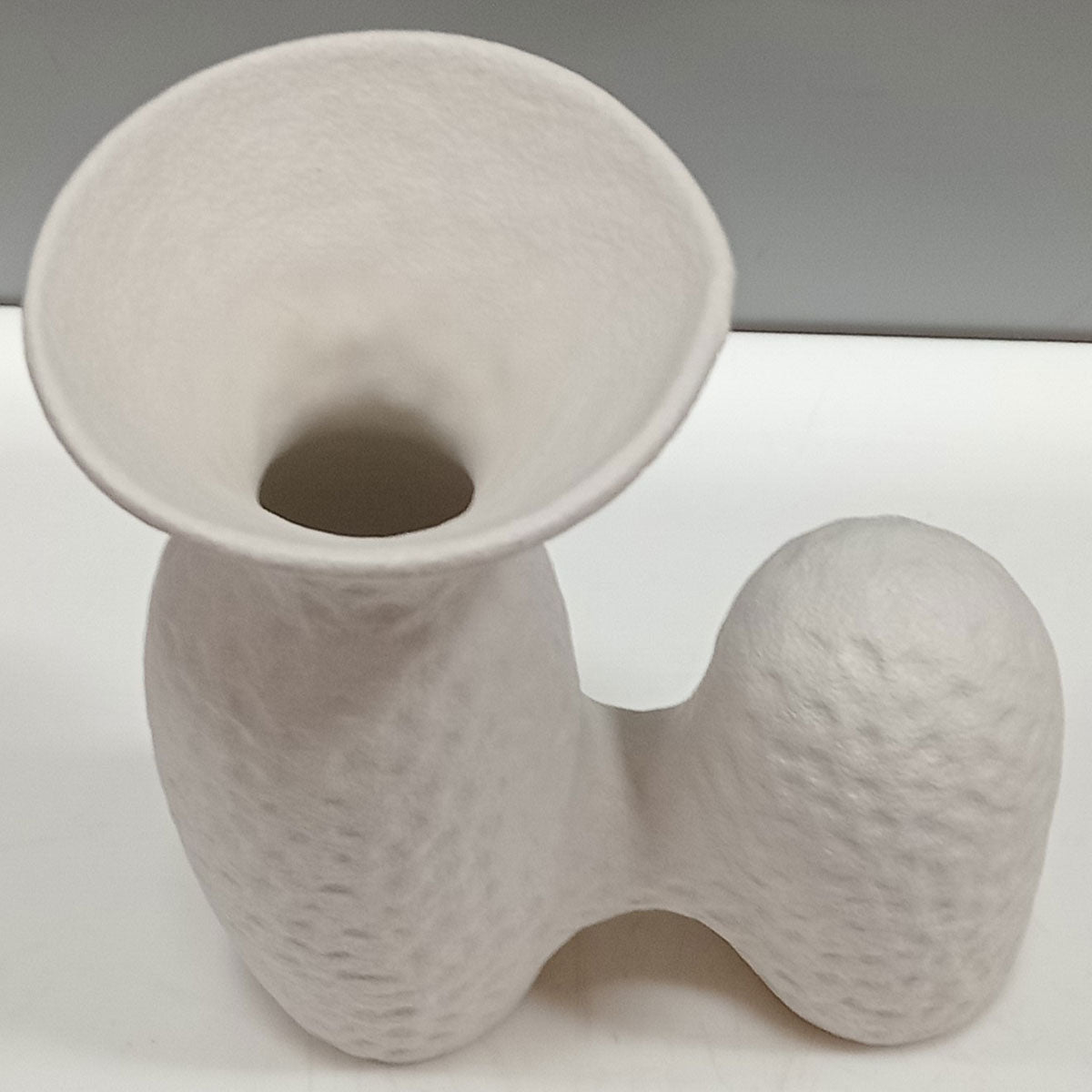 Vaso de Cerâmica Branco 19x14cm para Decoração de Ambientes