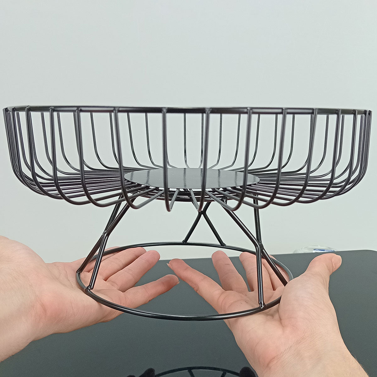 Fruteira com Pé de Metal Preto 13x25cm - Organizador de Frutas