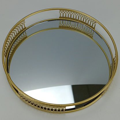 Bandeja Espelhada Dourada Metal 20x20cm para Servir com Elegância
