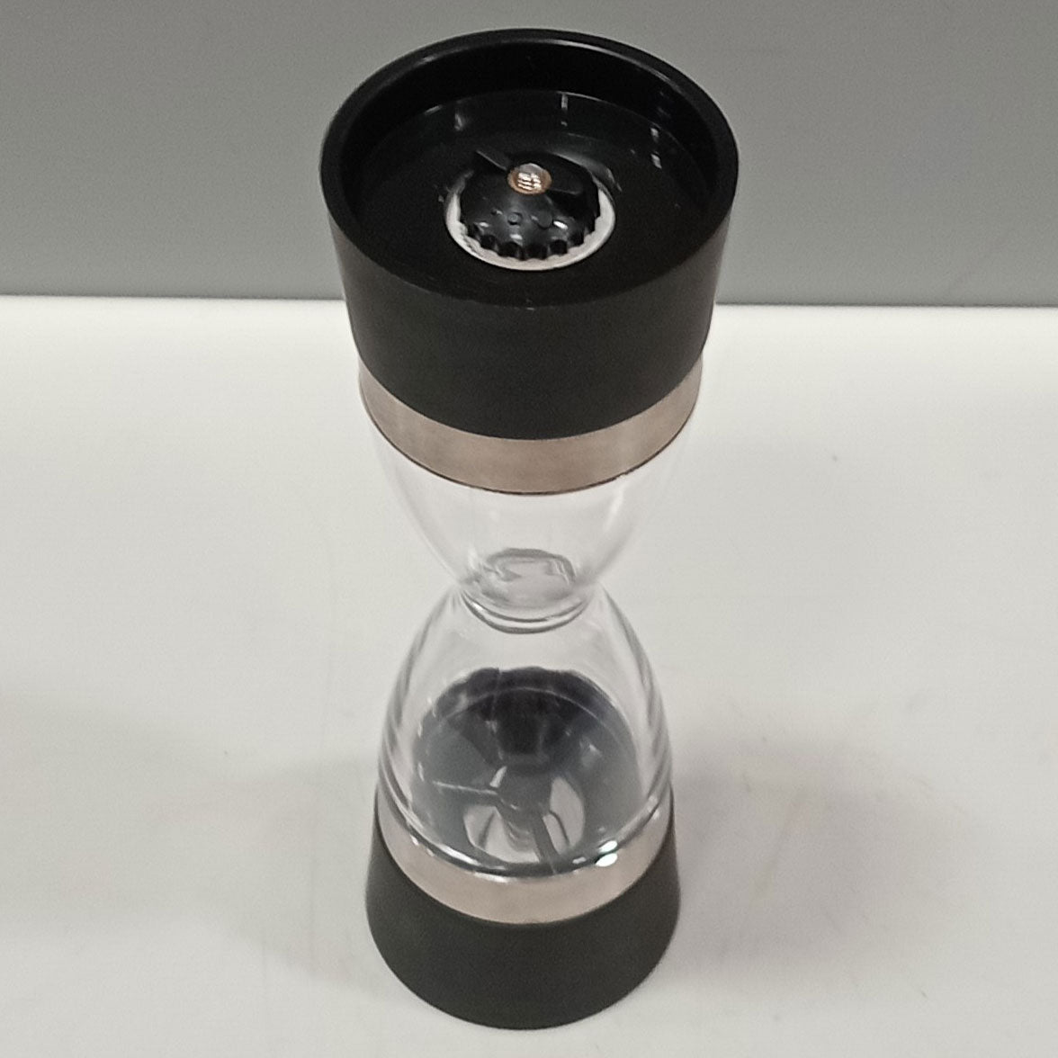 Moedor de Pimenta Plástico Transparente 18cm - Compacto e Ajustável