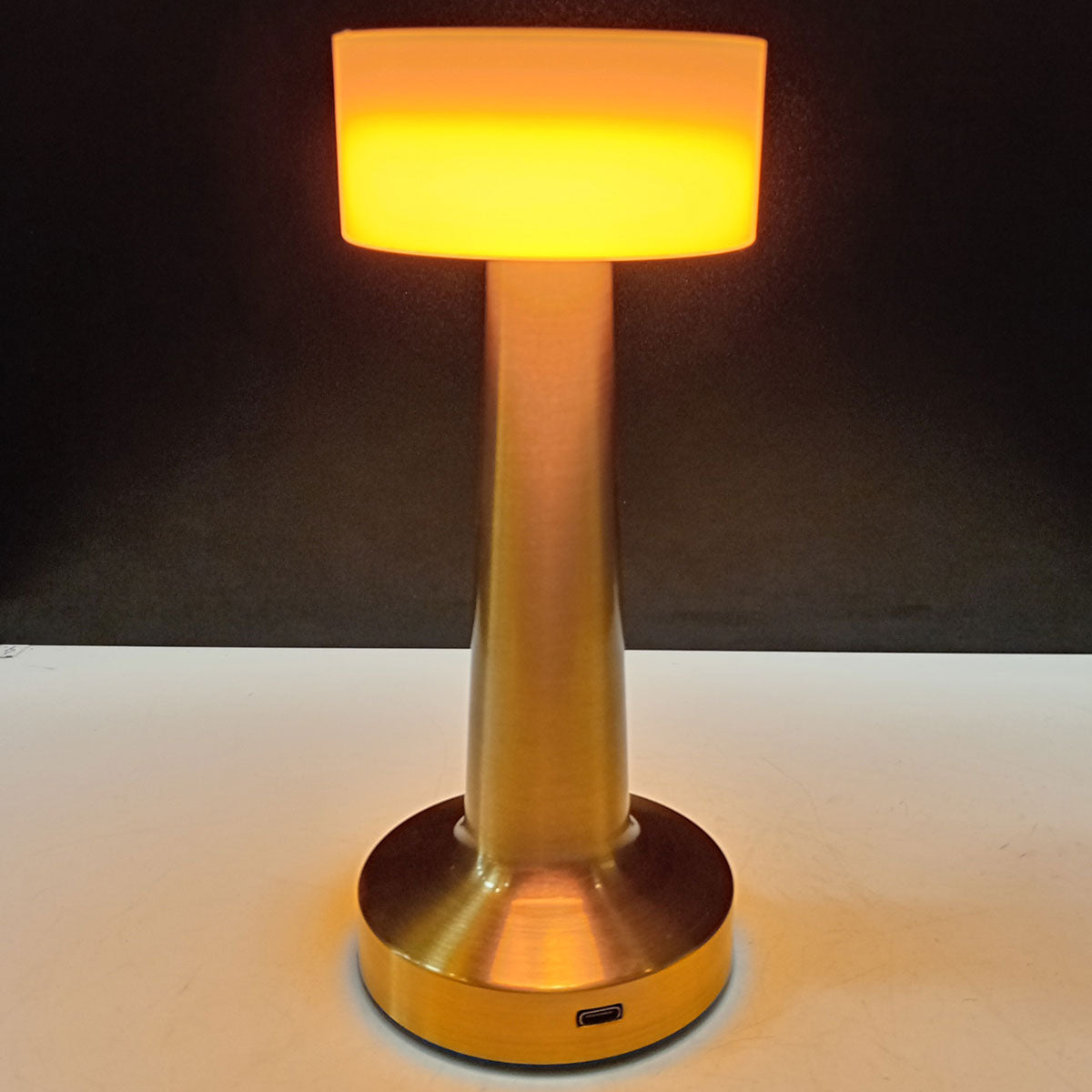 Luminária de LED Mesa USB Metal Dourado 21cm - Iluminação Moderna