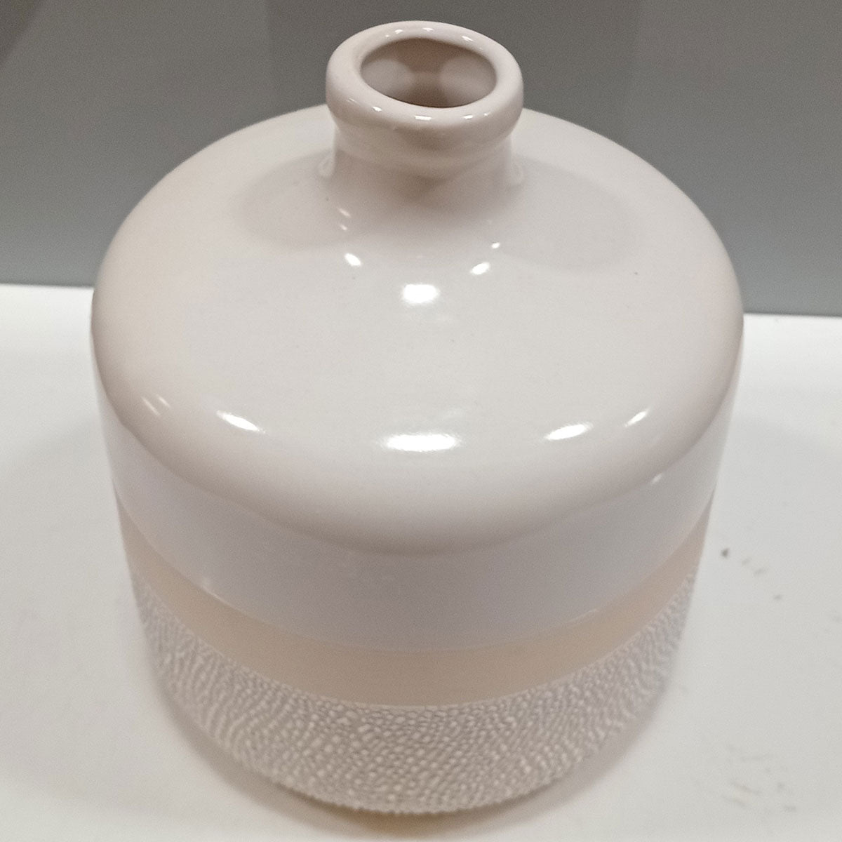 Vaso de Cerâmica Marfim 20x17cm para Decoração de Ambientes