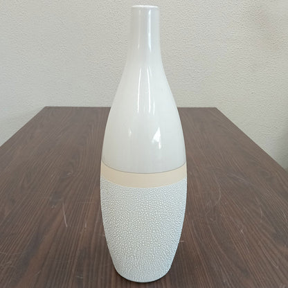 Vaso de Cerâmica Marfim 41x13cm para Decoração e Arranjos Florais