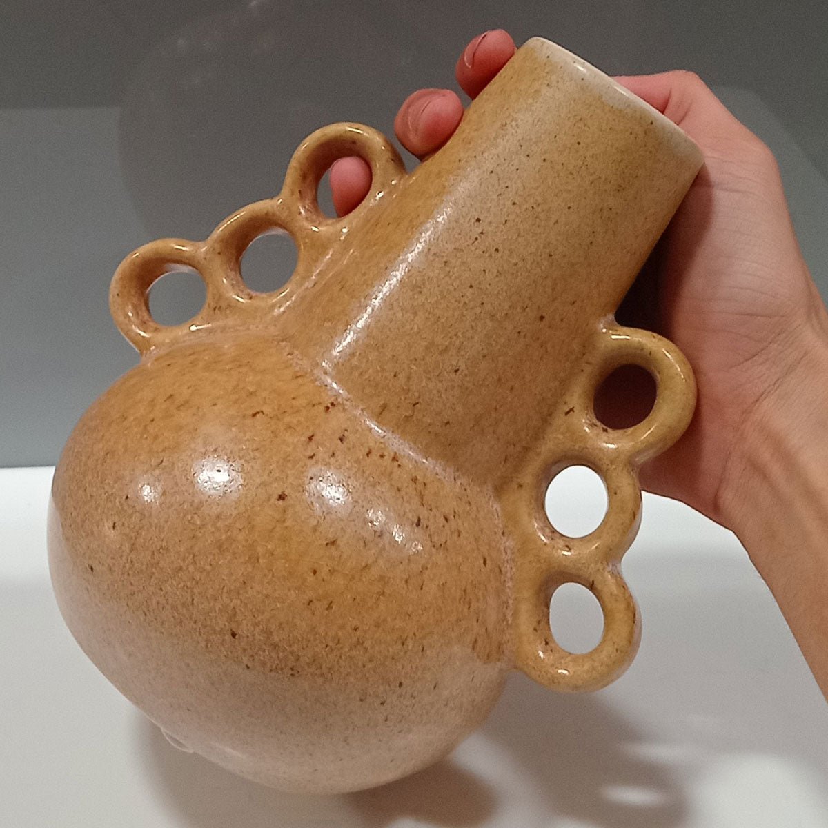 Vaso de Cerâmica Bege 19x17cm para Decoração e Arranjos Florais