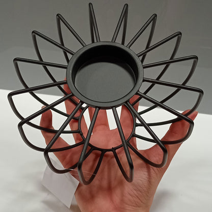 Castiçal de Metal Preto 10x17cm para Velas - Elegante e Durável