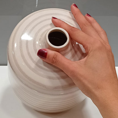 Vaso de Cerâmica Creme 17x17x17cm para Decoração e Arranjos