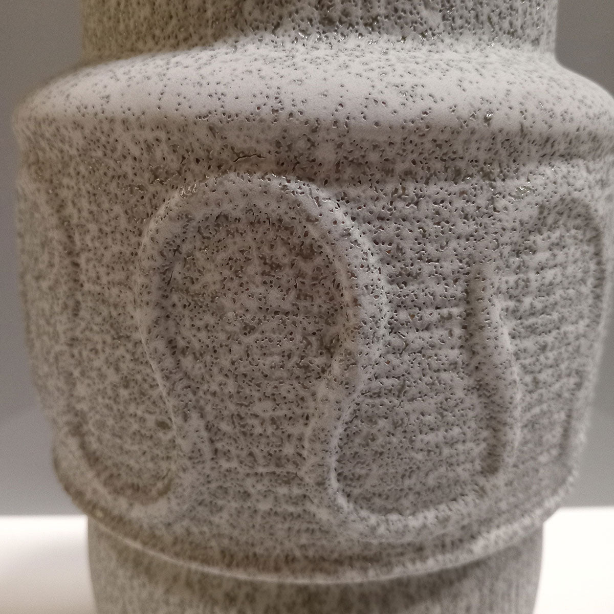 Vaso de Cerâmica Cinza 34x16cm para Decoração de Ambientes