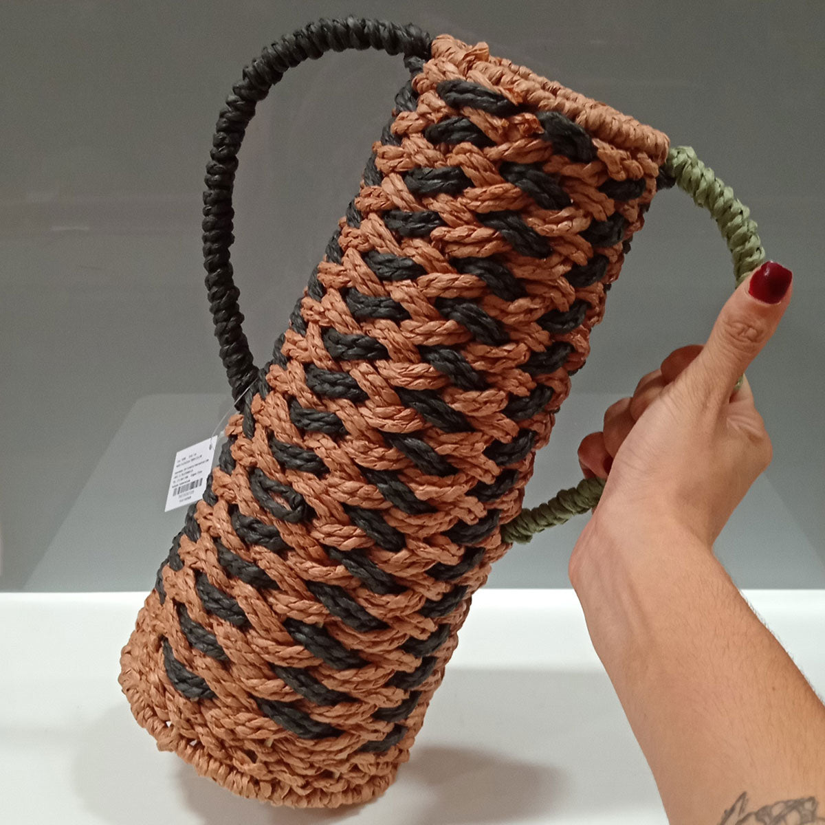 Vaso de Fibra Bege 31x23cm para Decoração de Ambientes