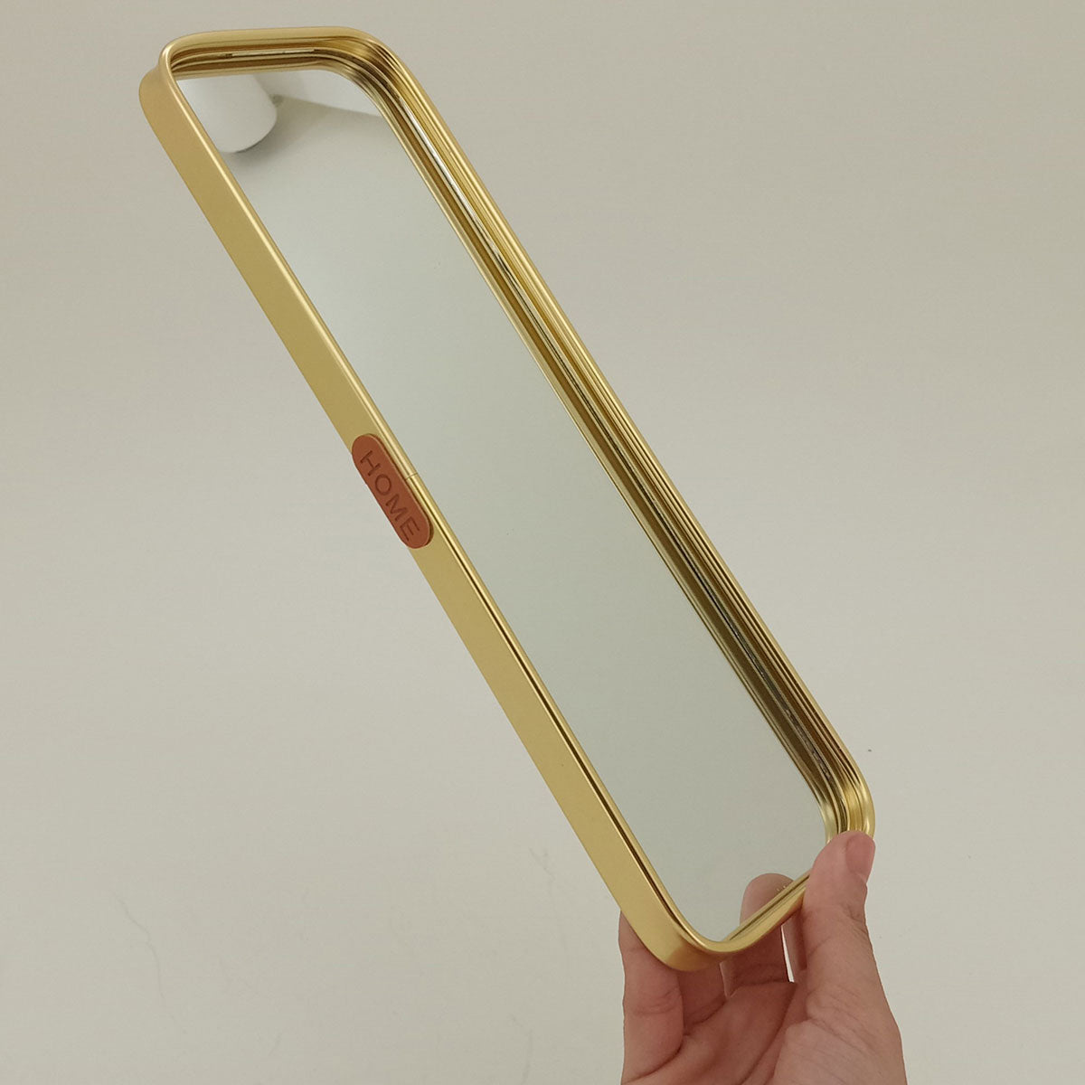 Bandeja Espelhada de Metal Dourado 30x10cm para Servir