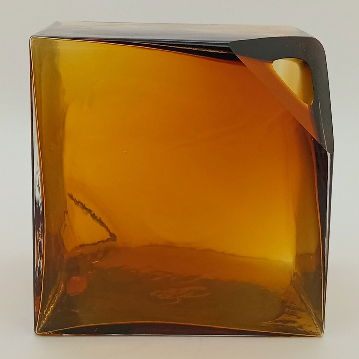 Vaso Cubo de Vidro Âmbar 11x11cm - Decoração Elegante para Flores