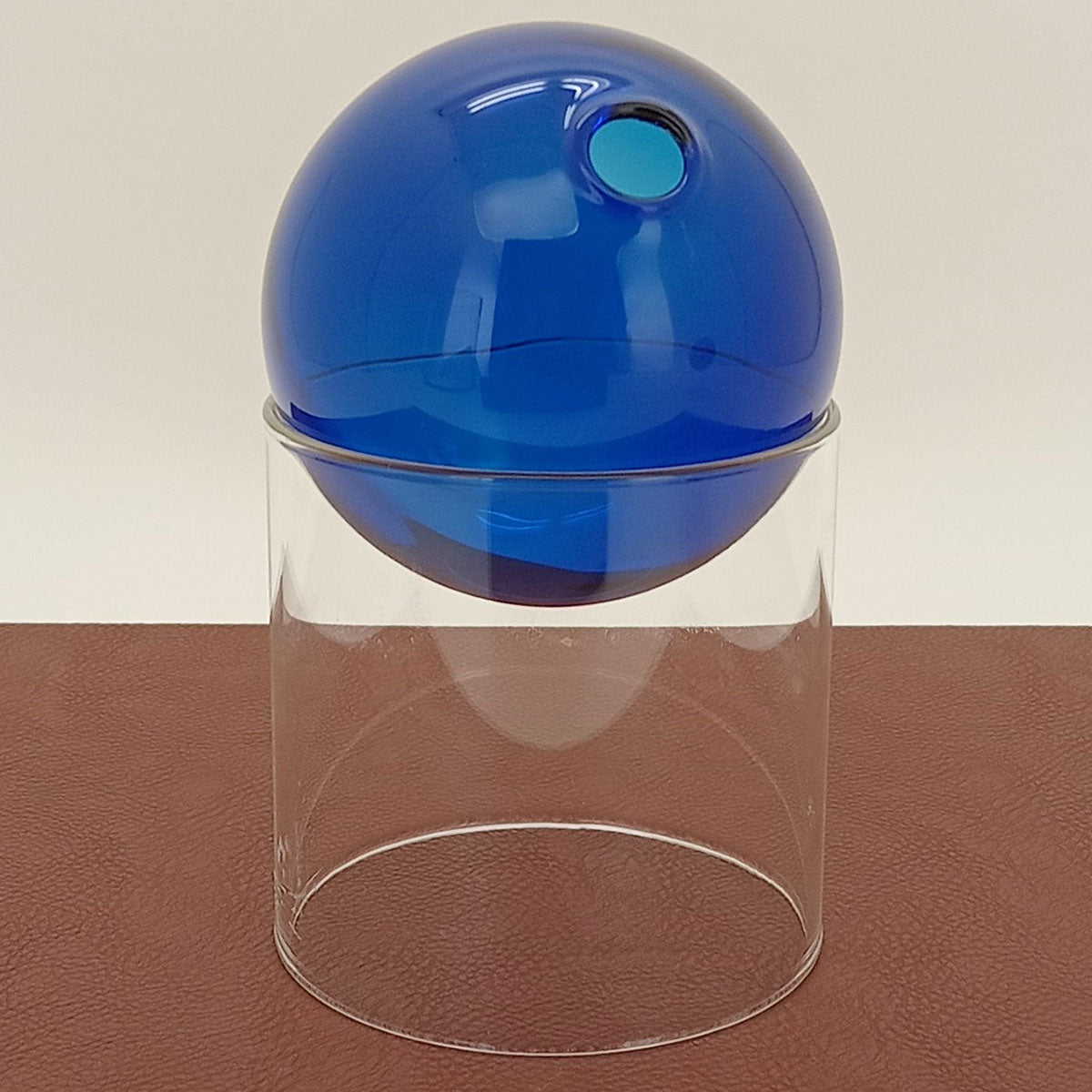 Vaso Esfera Azul em Vidro com Suporte 13x13cm para Decoração