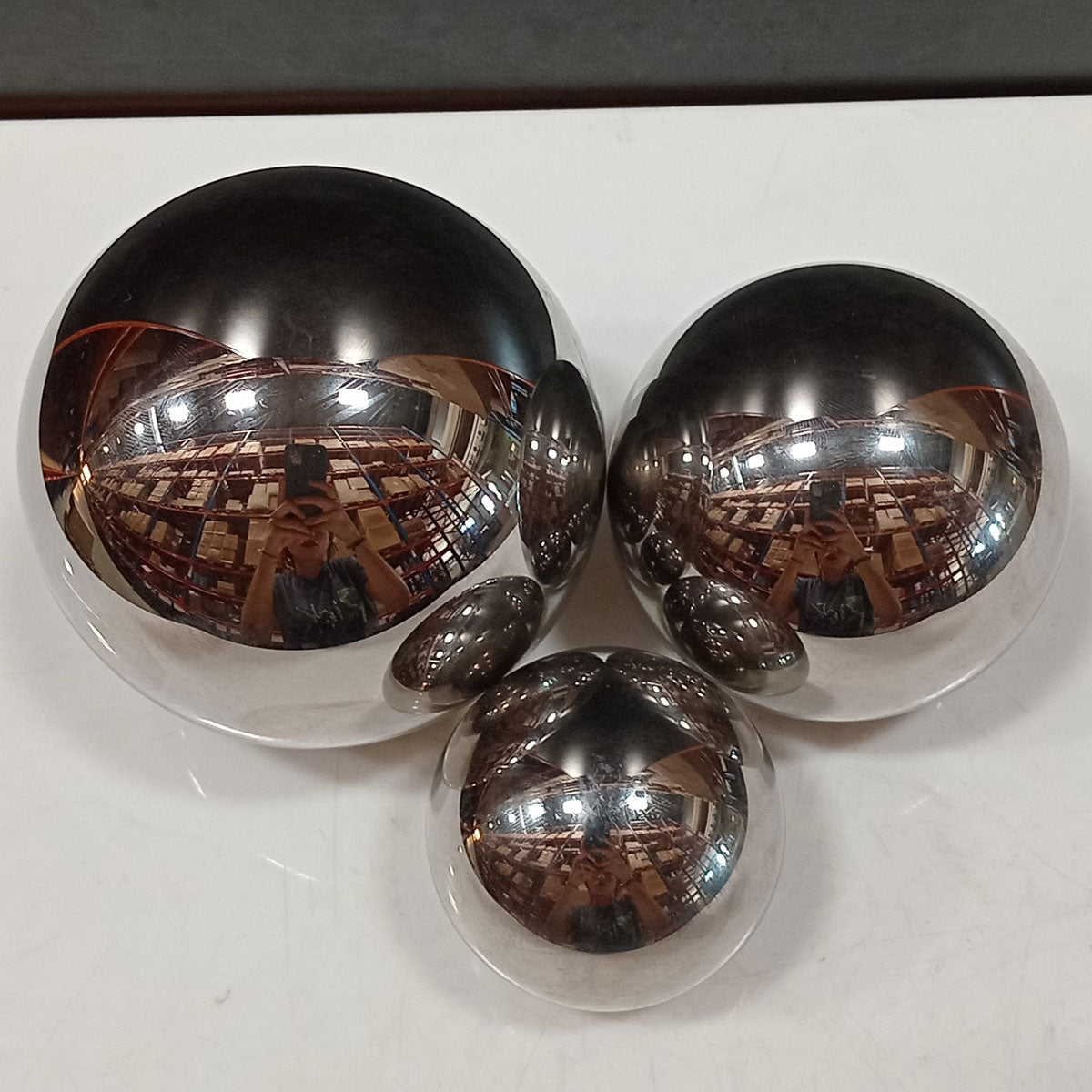 Conjunto de Esferas Decorativas em Vidro Cinza - 3 Tamanhos