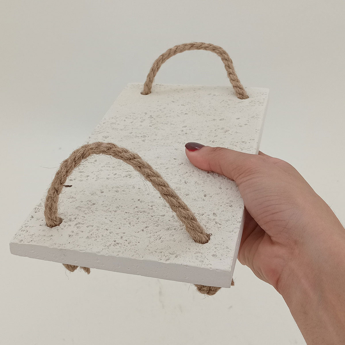 Bandeja de Mármore com Alça Branca 1x14x24cm - Fibra Durável