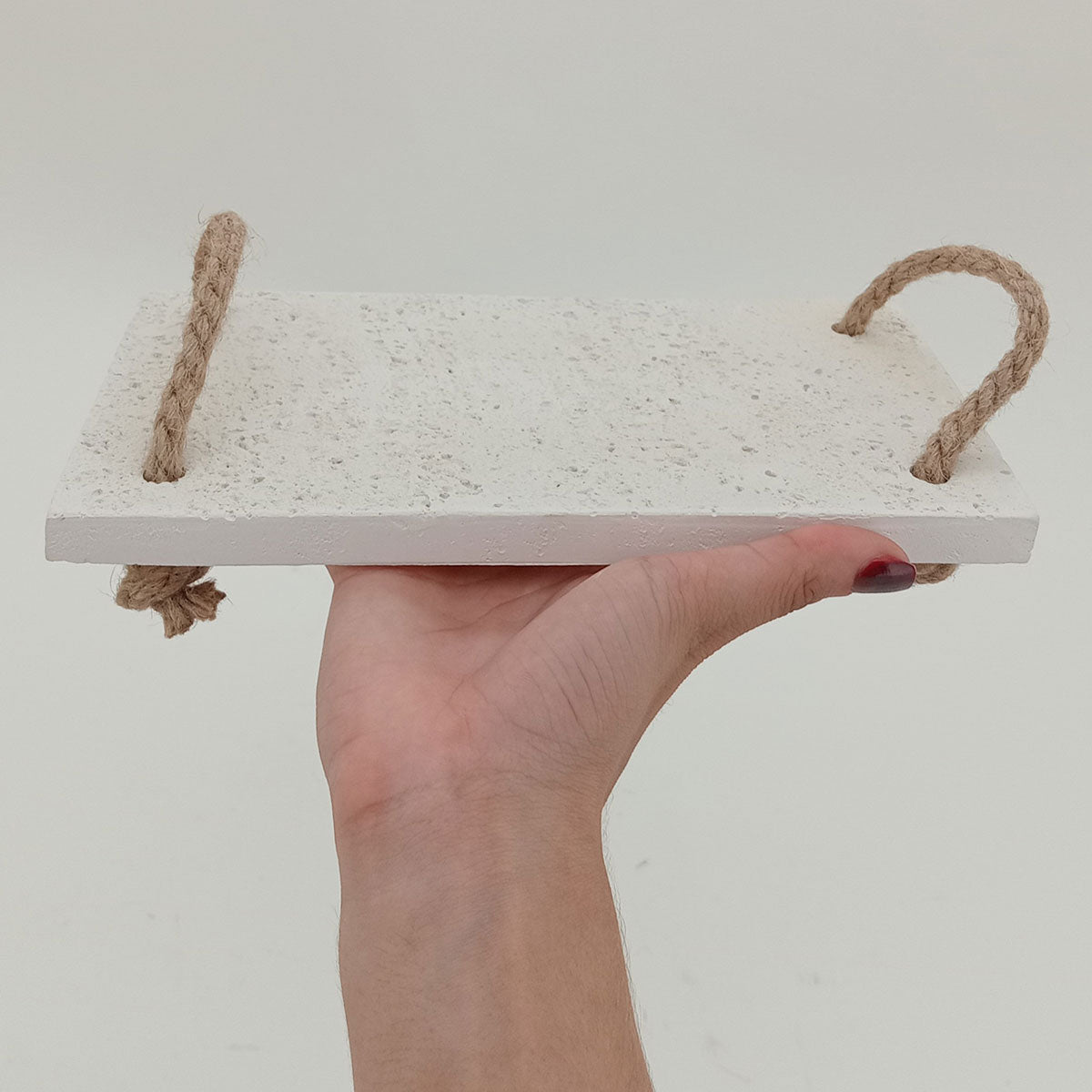 Bandeja de Mármore com Alça Branca 1x14x24cm - Fibra Durável