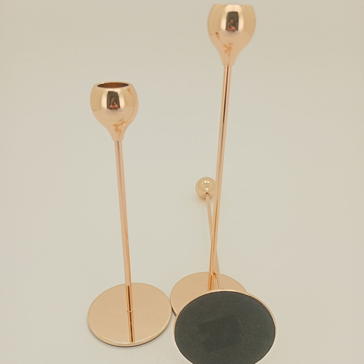 Conjunto de Castiçais Dourados em Metal - 3 Peças para Decoração