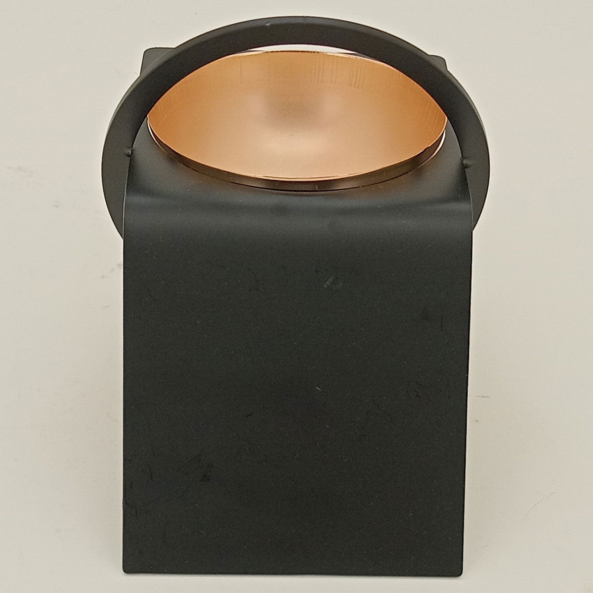 Adorno Decorativo Metal Preto 17cm - Elegância para Decoração de Interiores