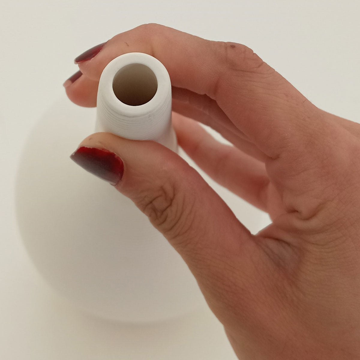 Vaso de Cerâmica Branco 38x38cm para Decoração e Arranjos Florais