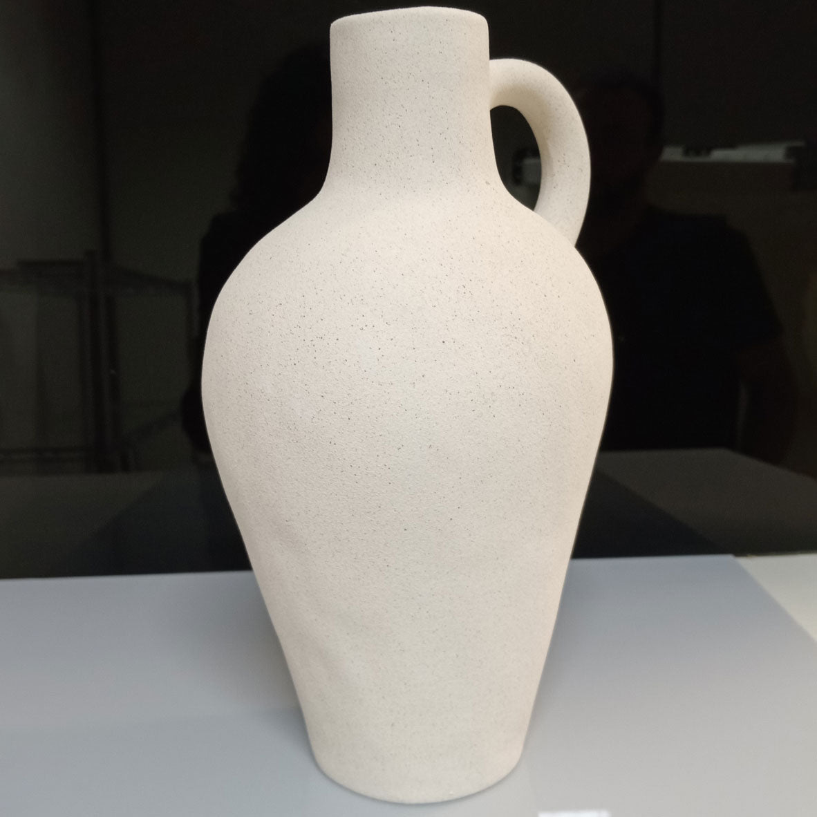 Vaso de Cerâmica Bege 25x15cm para Decoração de Arranjos Florais