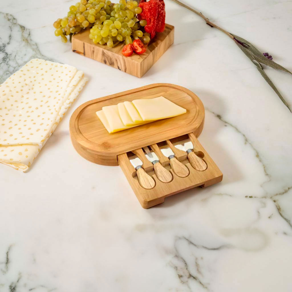 Conjunto para Queijo Home&Co com Tábua e Facas em Bambu Natural