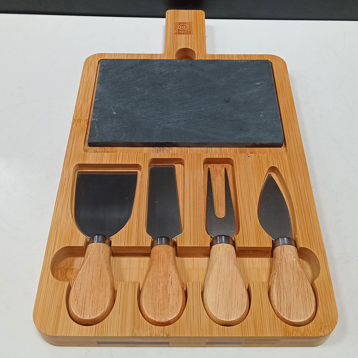 Jogo de Queijo com Tábua de Ardósia e Facas Home&Co Bambu Natural